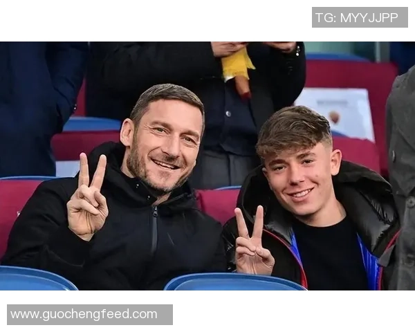 托特纳姆热刺传奇球星托蒂：从青训到巅峰，见证足球历史的奋斗与荣耀