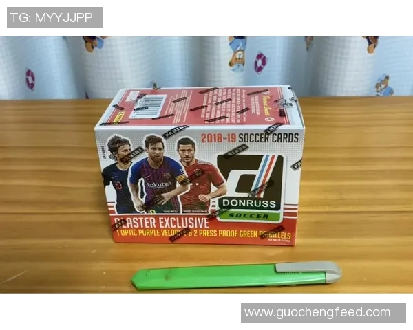 帕尼尼足球球星卡全新系列盒装开箱体验 激发收藏热情